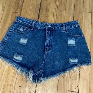 SHEIN DISTRESSED JEAN SHORTS